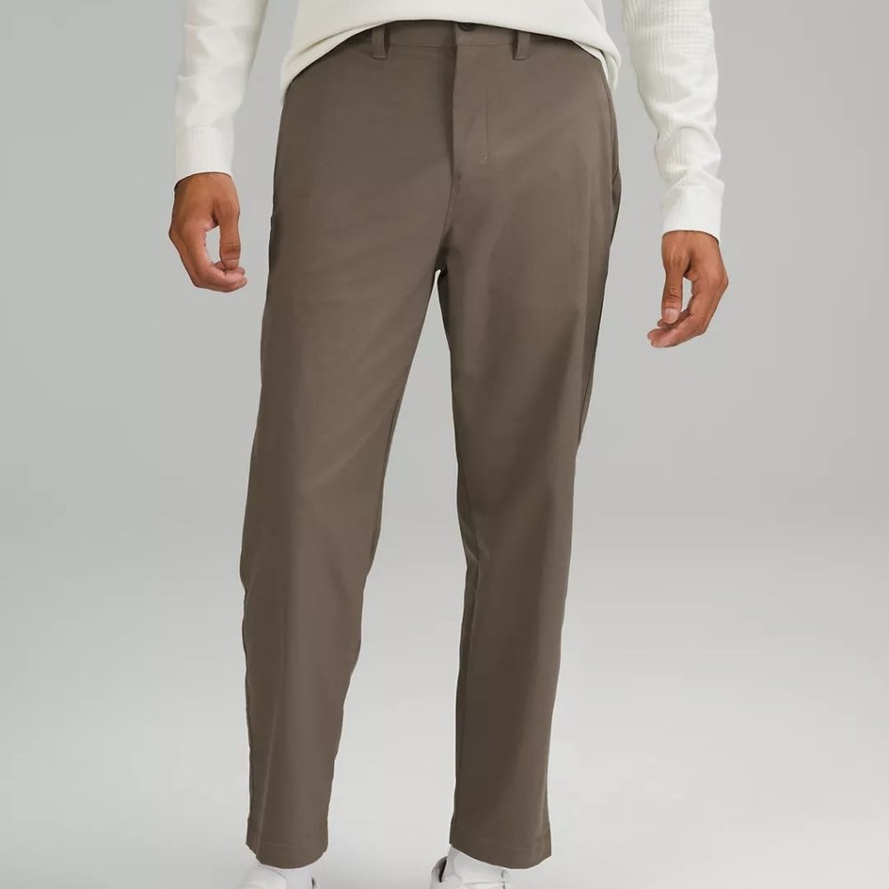 Men / Lululemon / Pants / Relaxed Tapered Trouser / 34